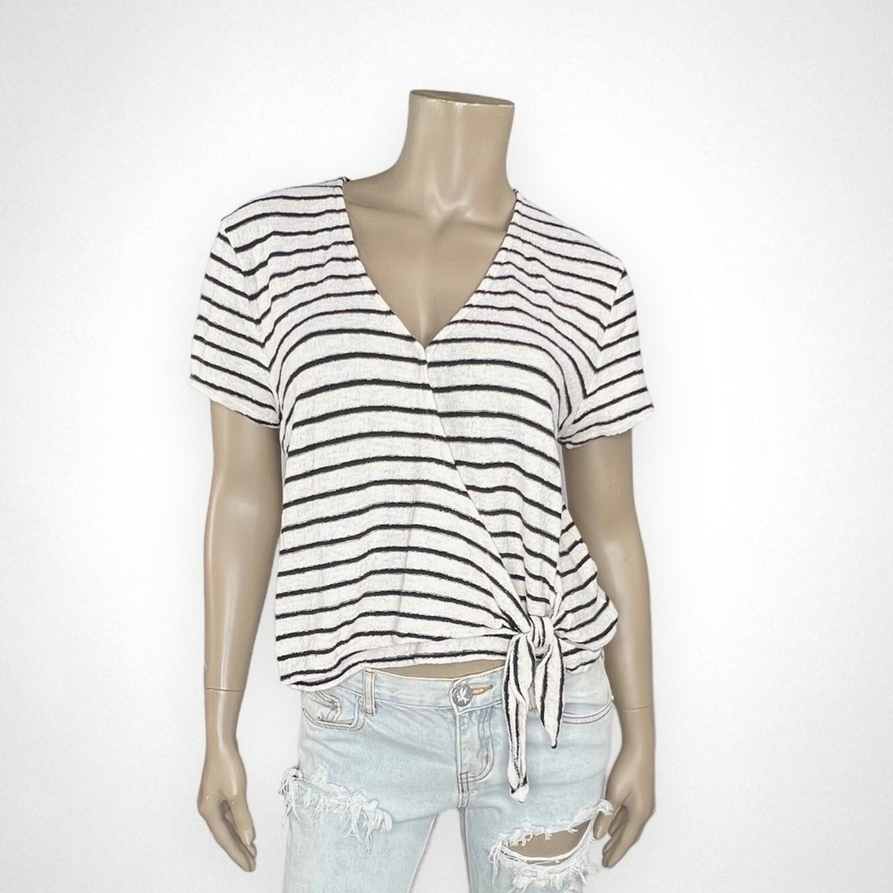 MADEWELL Texture & Thread‎ Large Short-Sleeve Wrap Top in Stripe